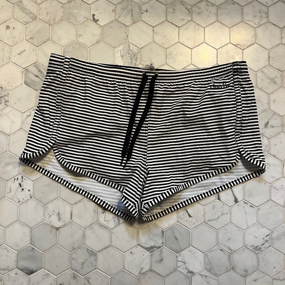 Charlie by Matthew Zink Black & White Striped Swim Trunks, Small